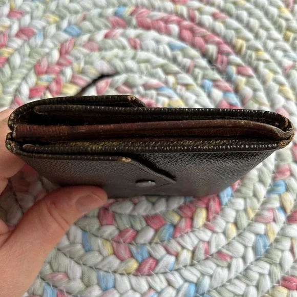 Louis Vuitton 1984 Monogram Wallet - Picture 10 of 10